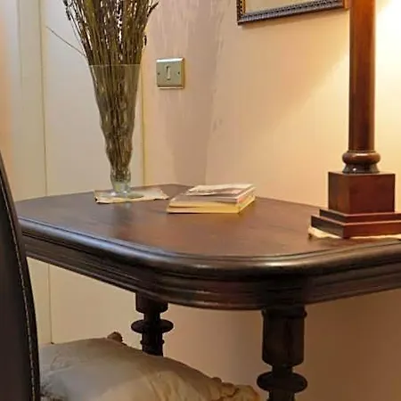 Borgo Antico Santa Lucia Bed and breakfast