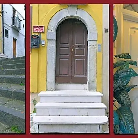 Borgo Antico Santa Lucia Bed and breakfast
