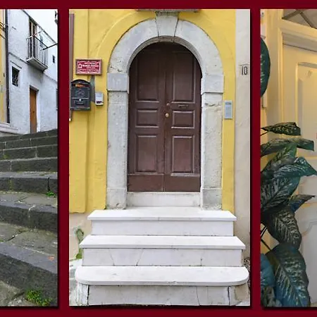 Borgo Antico Santa Lucia Bed & Breakfast 3*