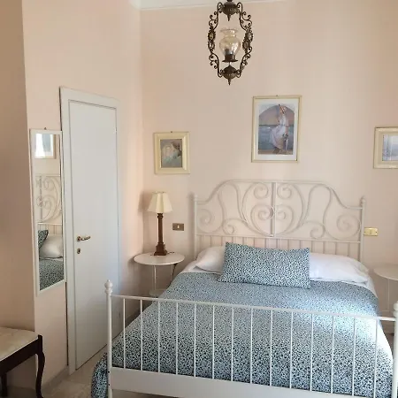 Borgo Antico Santa Lucia 3*