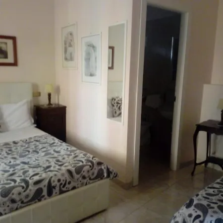 Borgo Antico Santa Lucia 3* بوتنزا